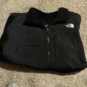 Mens Denali NorthFace jacket. SzXL in like new condition.